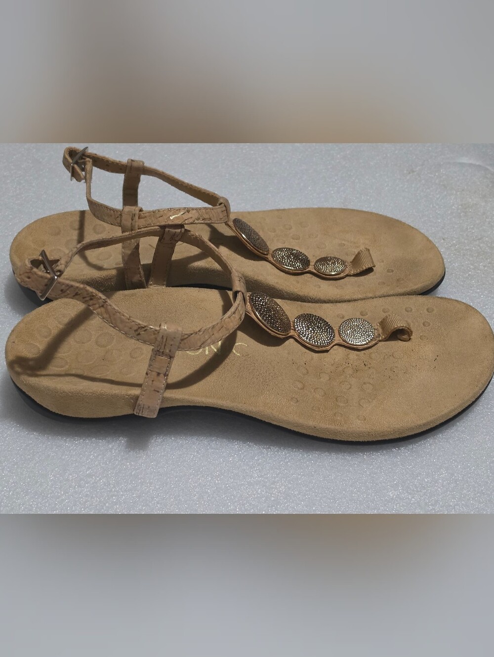 Vionic Lizbeth Sandals - Picture 2 of 4